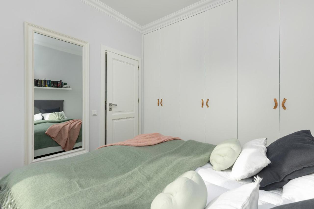Cozy Apartment Gieysztora Wilanow By Noclegi Renters 华沙 外观 照片